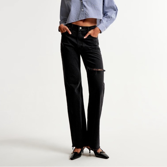 Abercrombie & Fitch - Ultra High Rise 90s Straight Jean - Black, Ripped - Picture 1 of 4